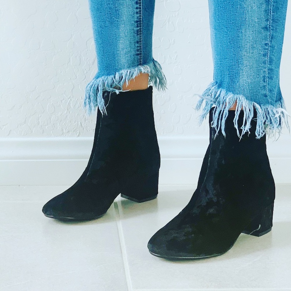 NIB Boho Black Lux Velvet Crush Ankle Booties